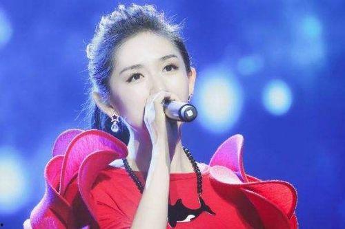 爆料娱乐圈何老师是谁的孩子,何老师背后的神秘孩子身份曝光 第2张 爆料娱乐圈何老师是谁的孩子,何老师背后的神秘孩子身份曝光 第2张